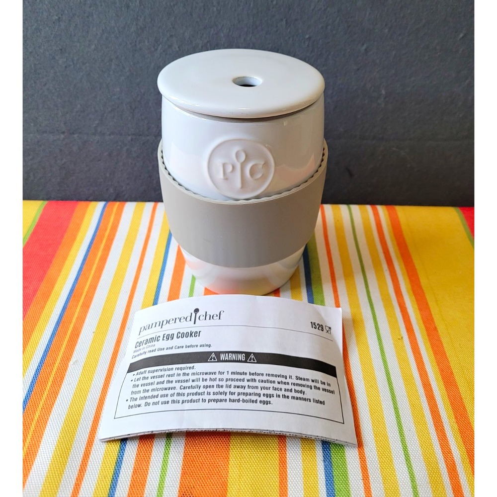 Pampered Chef 1529 Ceramic Microwave Egg Cooker Mug, White/Gray, 4in x 6in